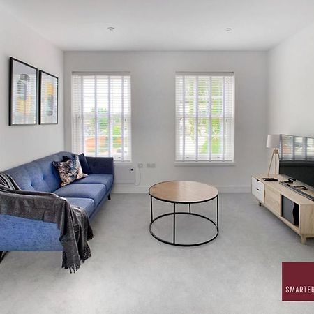 Eton, Windsor - 1 Bedroom First Floor Apartment - Parking Buitenkant foto