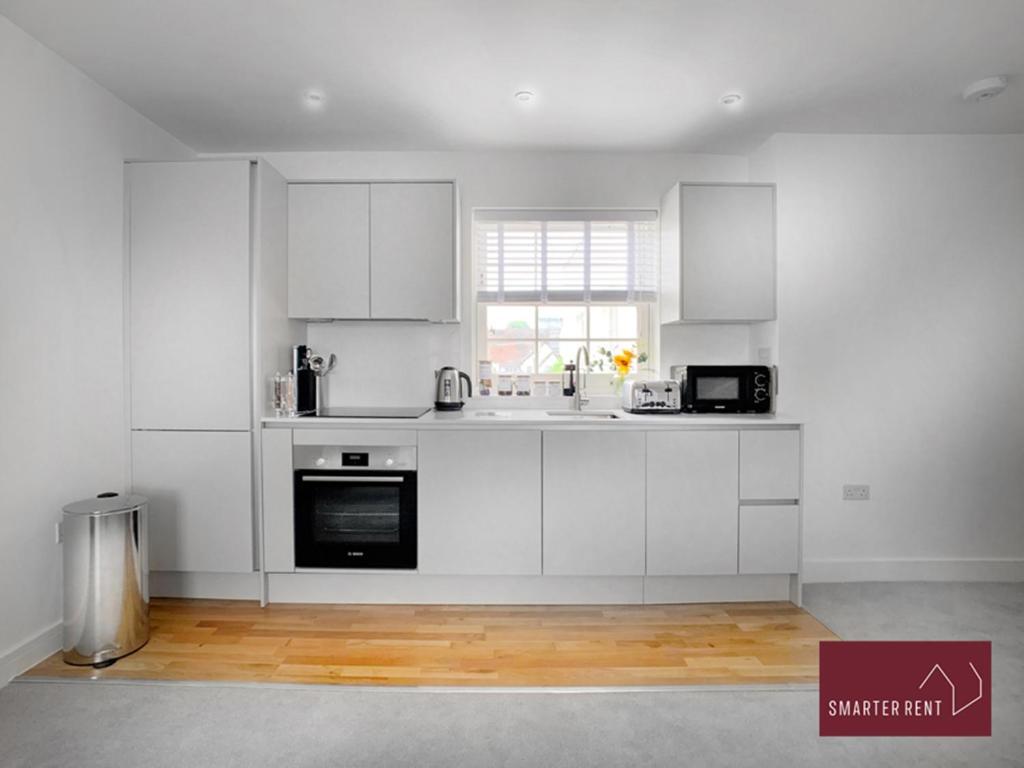 Eton, Windsor - 1 Bedroom First Floor Apartment - Parking Buitenkant foto