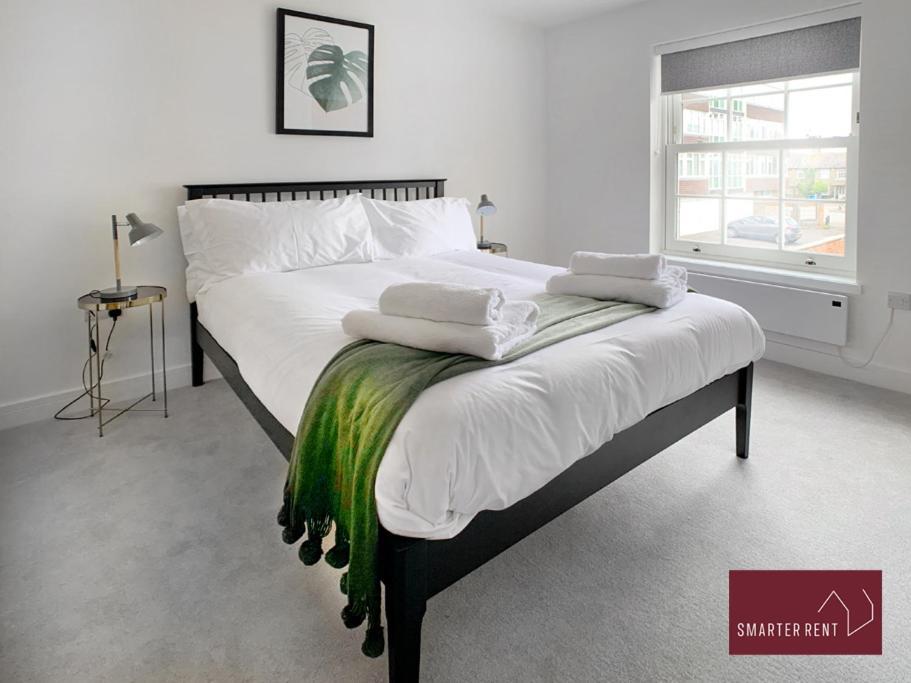 Eton, Windsor - 1 Bedroom First Floor Apartment - Parking Buitenkant foto